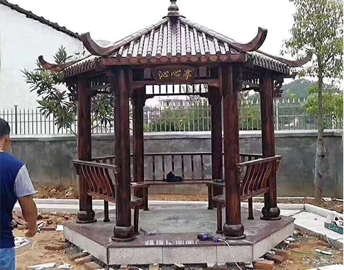 防腐木凉亭